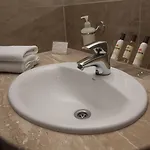 Amber Hotel 3*