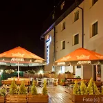 琥珀酒店 酒店 3*