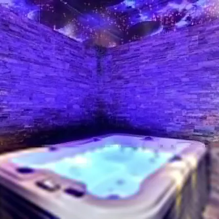 Amber Hotel
