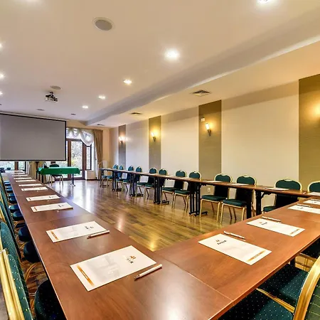 Amber Hotel 3*