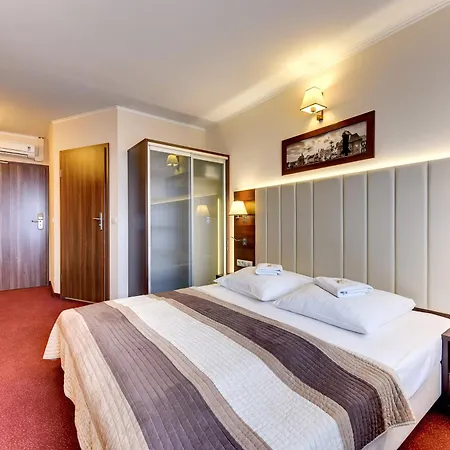 Hotel Amber 3*