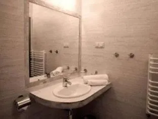 Amber Hotel 3*