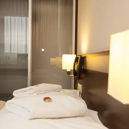 Hotel Amber 3*