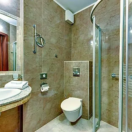 Hotel Amber 3*