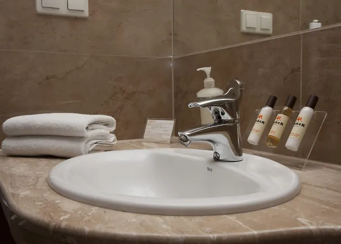 琥珀酒店 3* 格但斯克